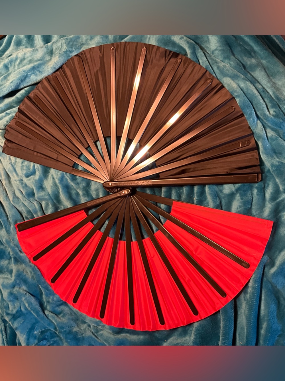 Black or Red KUNG FU 25” Folding Hand Fans Stylish NEW Large Folding Rave Fans